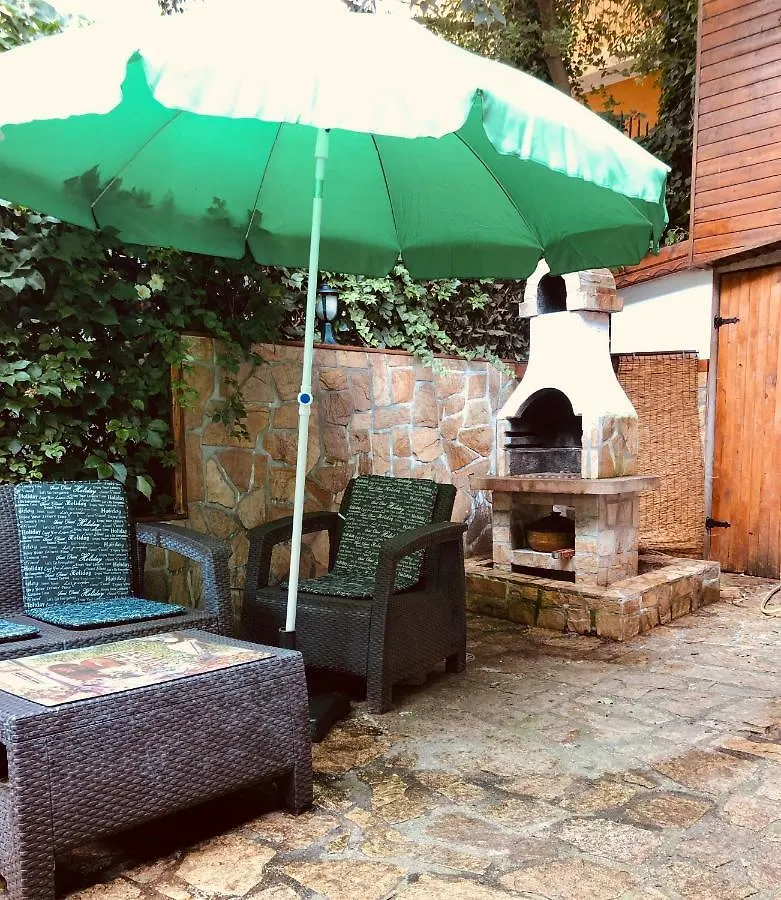 Case de vacanță Бургасский Дом
