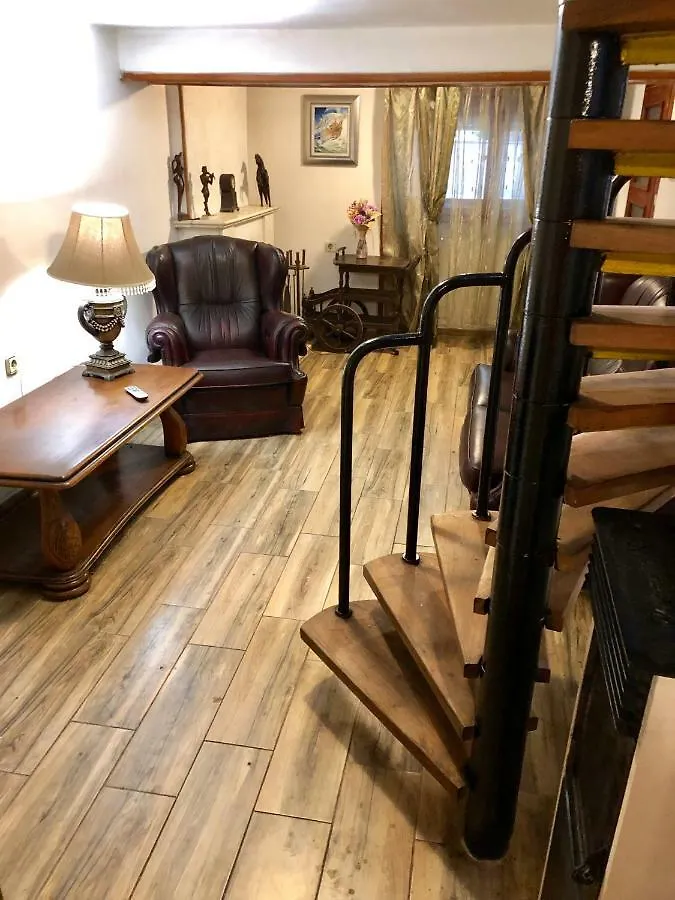 Case de vacanță Бургасский Дом